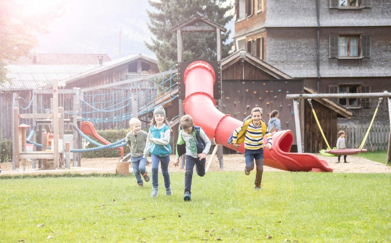 לינגנאו Familienhotel Adler מראה חיצוני תמונה