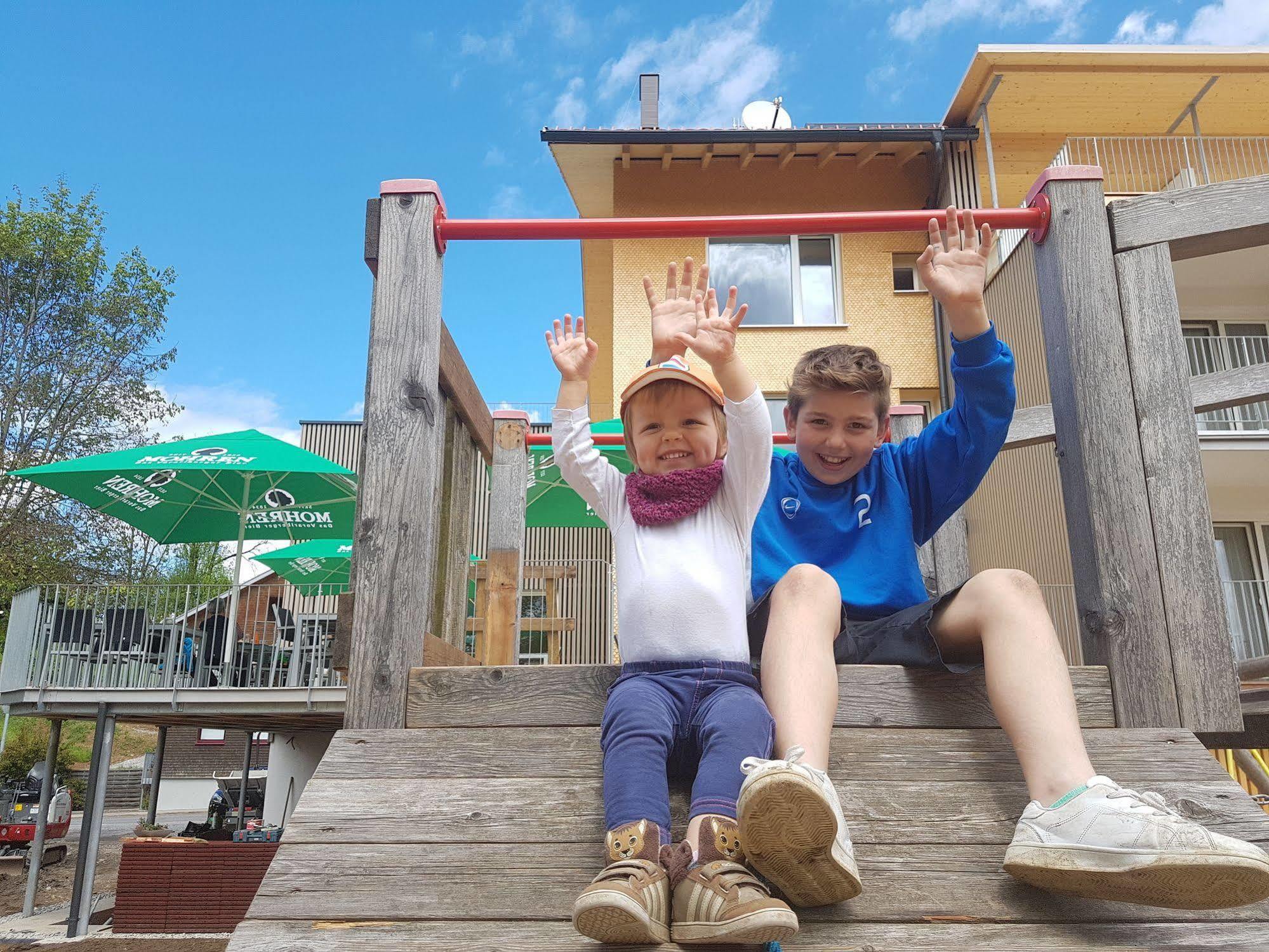 לינגנאו Familienhotel Adler מראה חיצוני תמונה