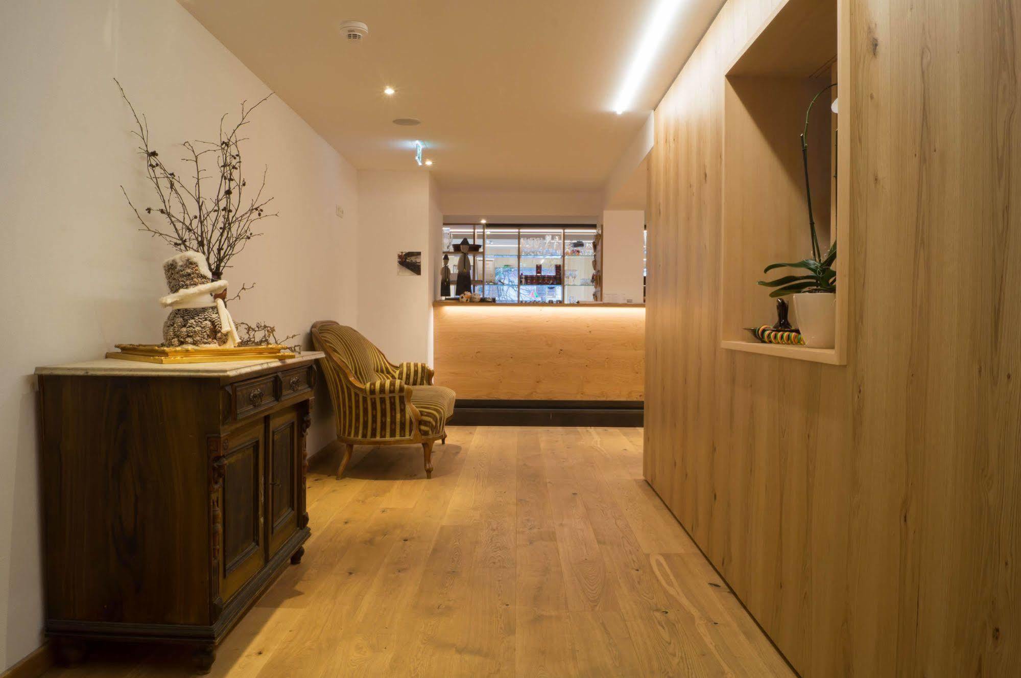 לינגנאו Familienhotel Adler מראה חיצוני תמונה
